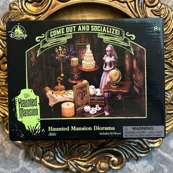 The Haunted Mansion Attic Diorama Kit - Picture 4 of 8